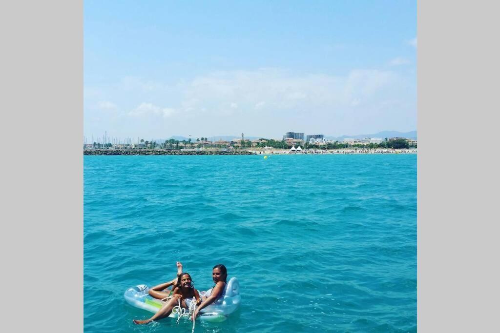 Apartamento Playa Canet บาเลนเซีย ภายนอก รูปภาพ